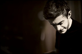 Bush Hall with Bo Bruce